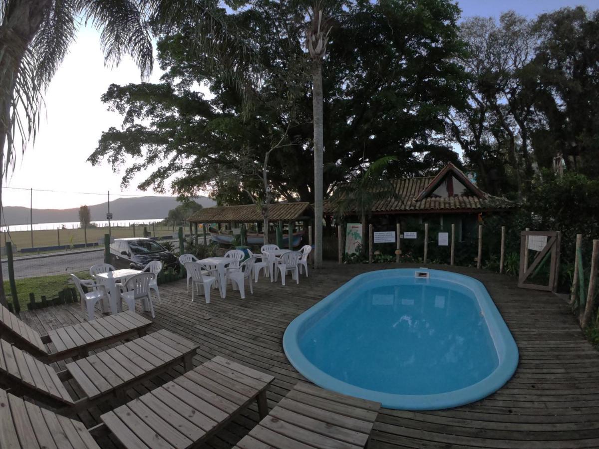 Pousada Canoa Azul Na Praia Da Ferrugem Garopaba Exterior photo
