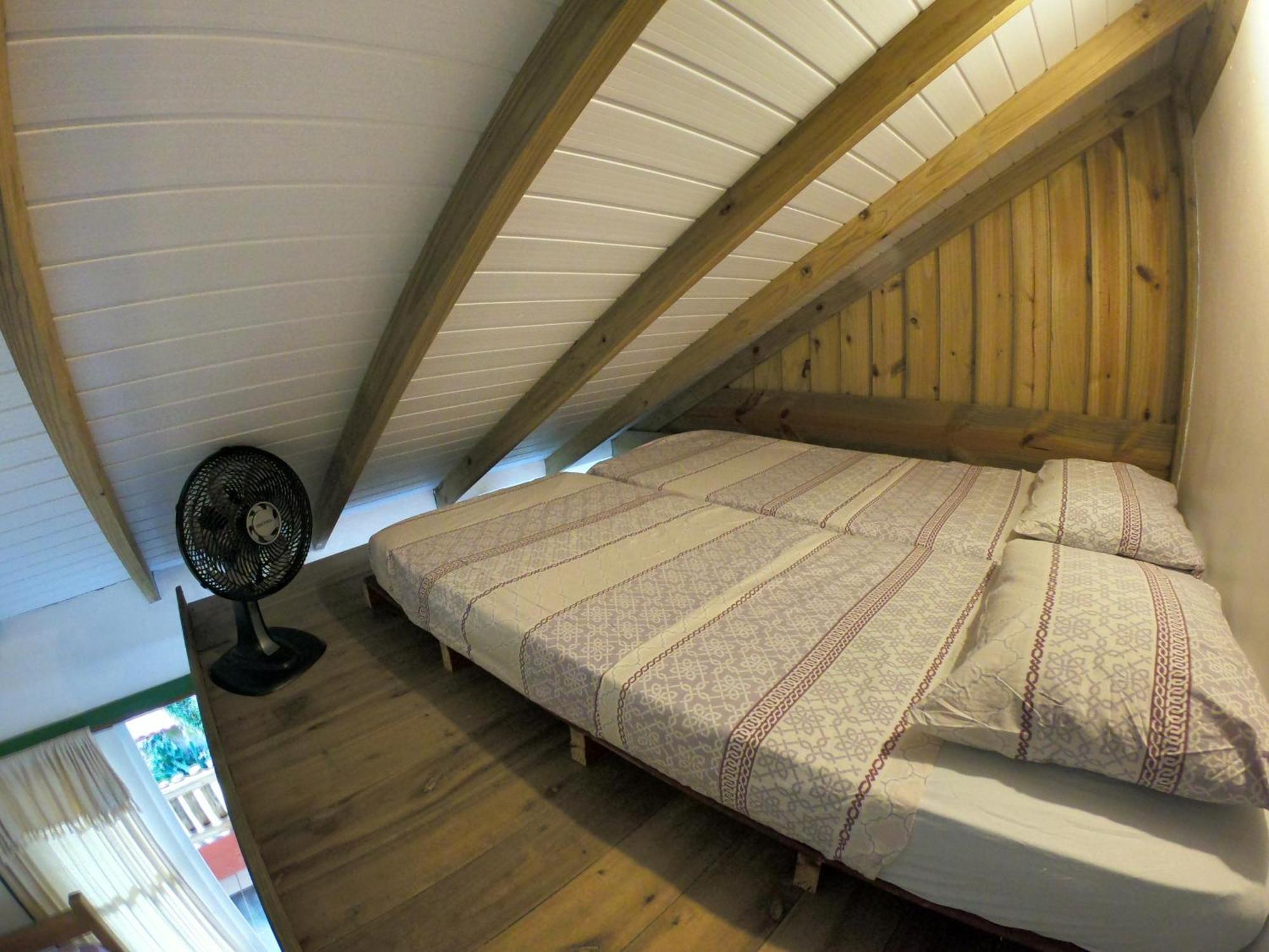 Pousada Canoa Azul Na Praia Da Ferrugem Garopaba Room photo
